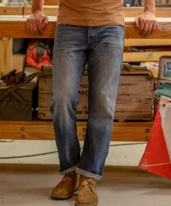 Local Straight Fit