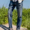 Local Straight Fit