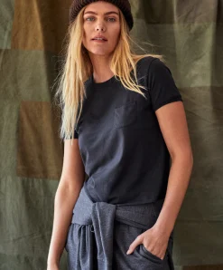 Sojourn Shrunken Pocket Tee